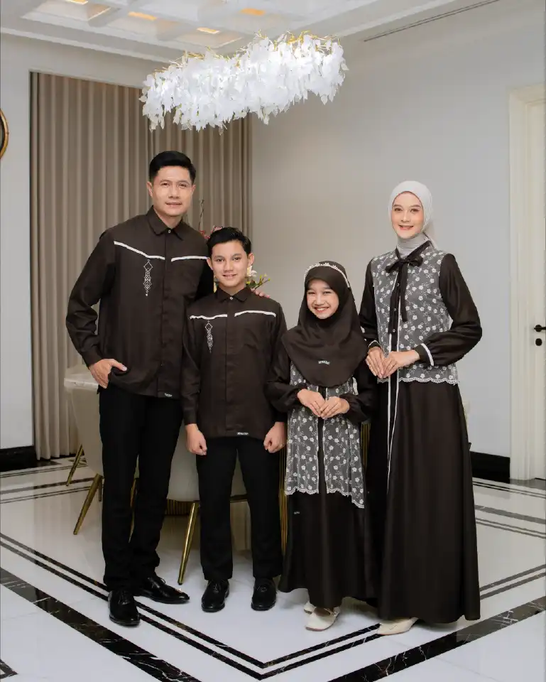 Warna Semijiwa Coffee