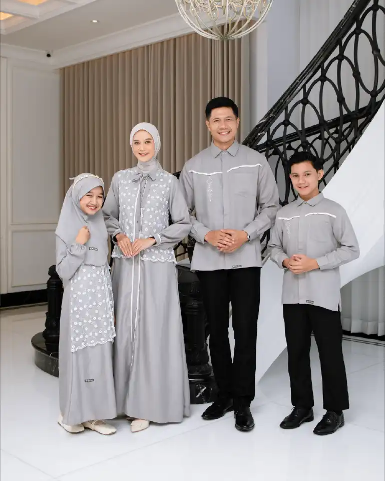 Warna Semijiwa Grey