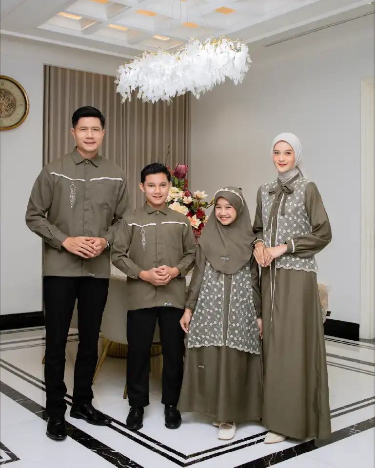 Warna Semijiwa Olive